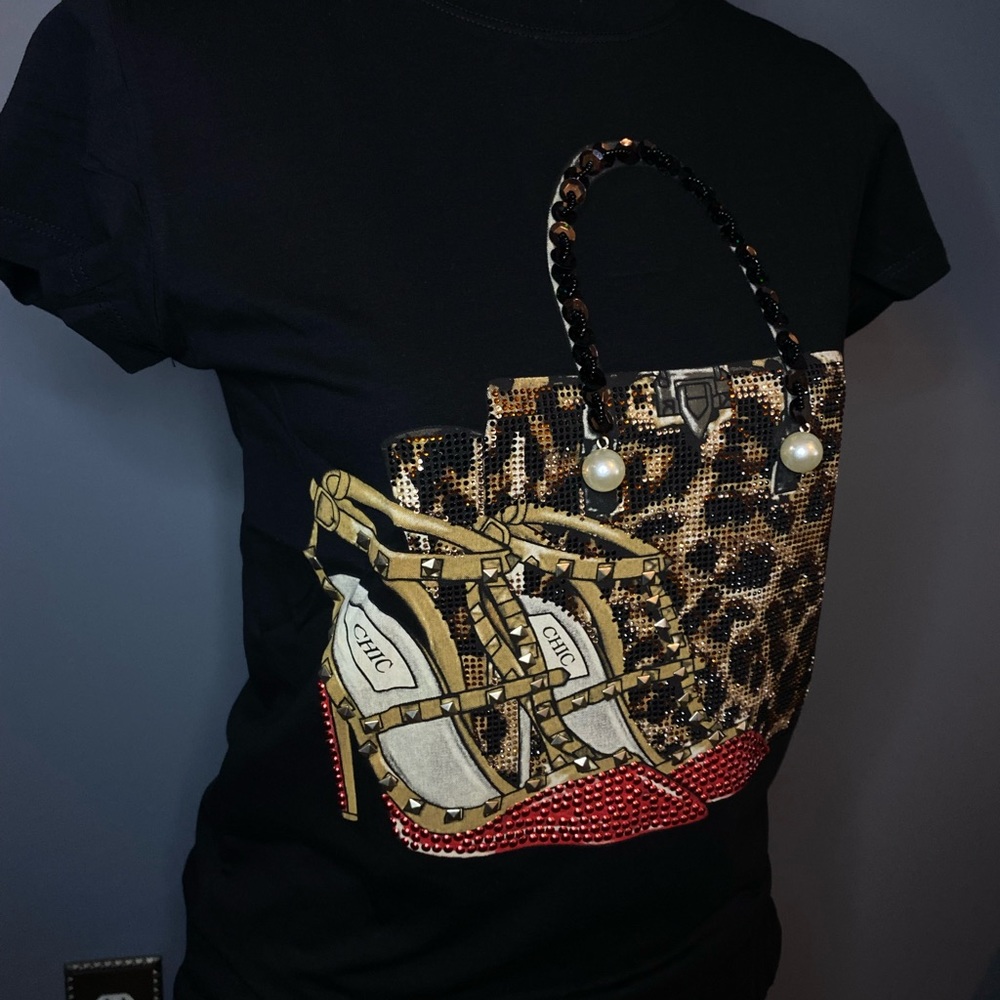 Vinizbena T-Shirt - Picture 5 of 7